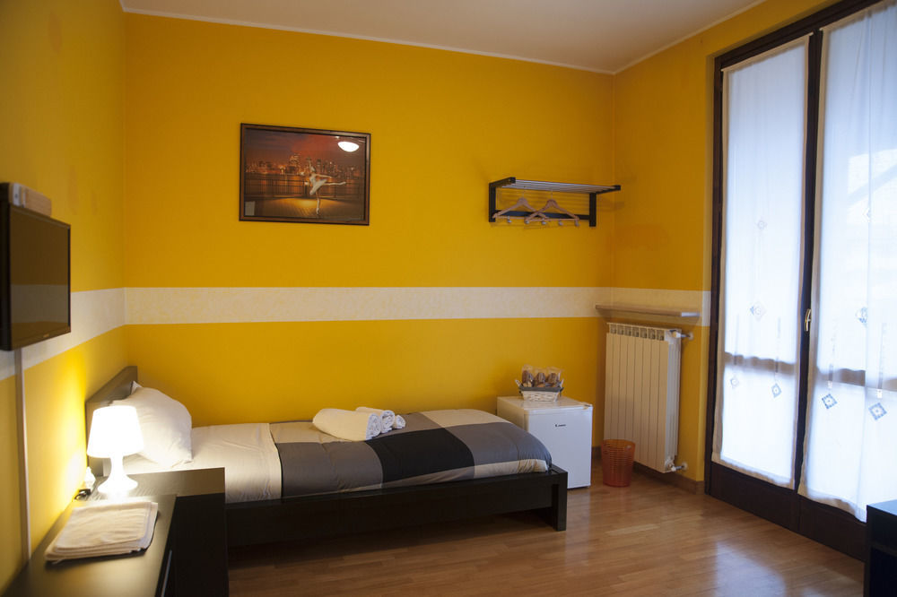 Bed & Breakfast Orio Easy Airport Azzano San Paolo Kültér fotó